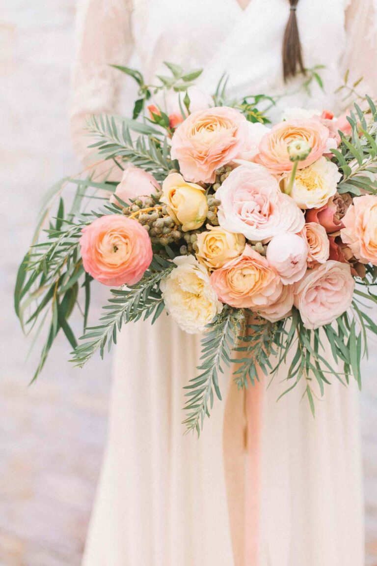 Ranunculus Event Bouquet Step-by-Step Guide