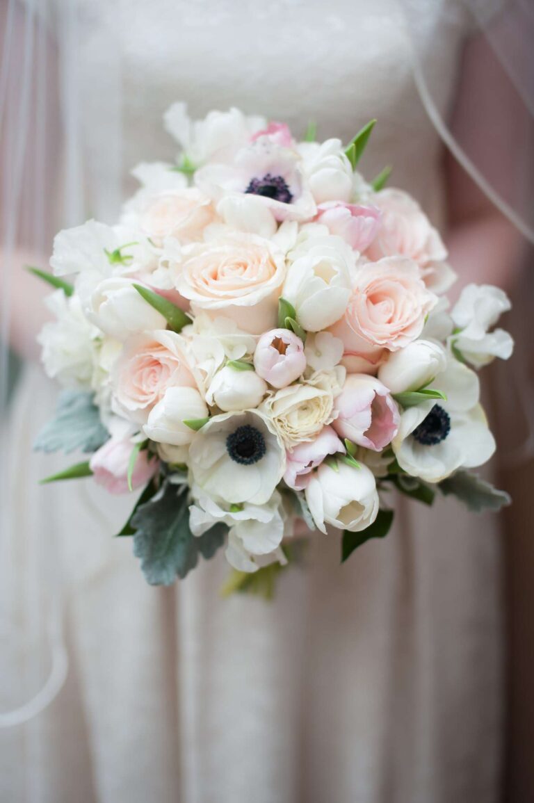 Tulip Anemone Bouquet: Craft a Stunning Mixed Arrangement